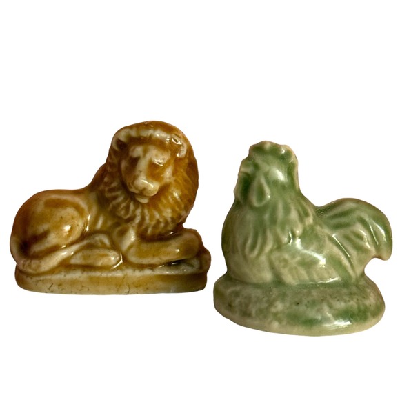 wade england Other - Wade England Miniatures Lot Brown Lion & Green Hen Figurines Vintage Whimsies